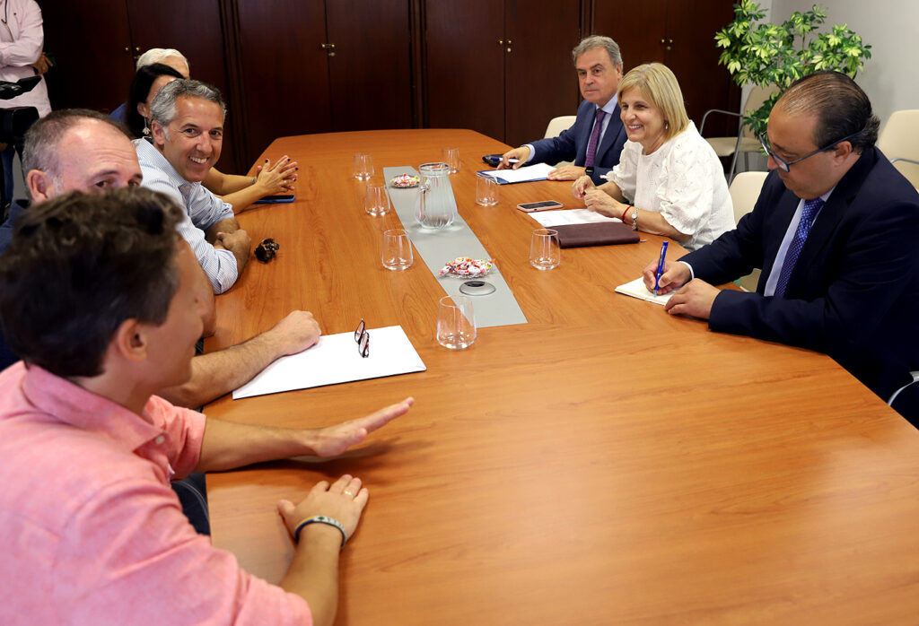 El-Ayuntamiento-se-compromete-con-los-Premios-Nacionales-del-Flamenco