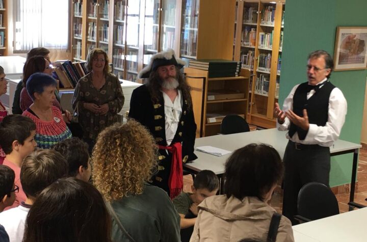 La-Junta-celebra-el-Día-de-las-Bibliotecas-con-“Alicia-en-la-biblioteca-de-las-maravillas”