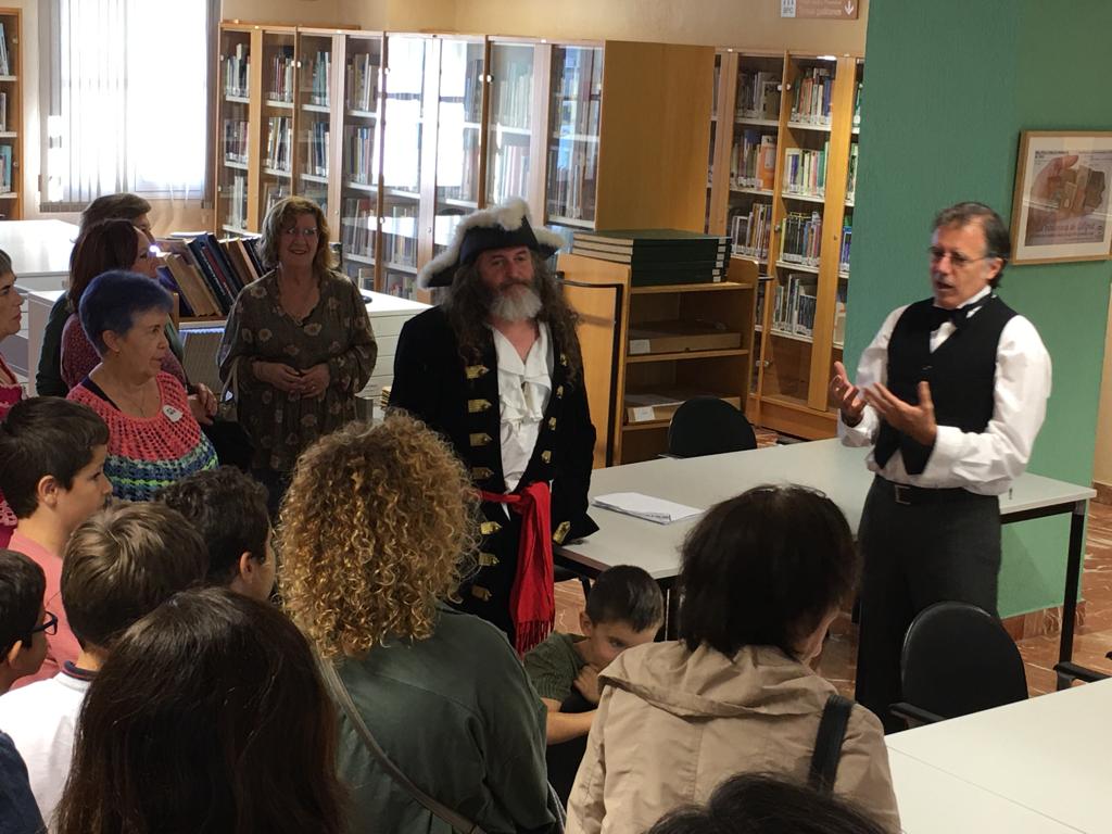 La-Junta-celebra-el-Día-de-las-Bibliotecas-con-“Alicia-en-la-biblioteca-de-las-maravillas”