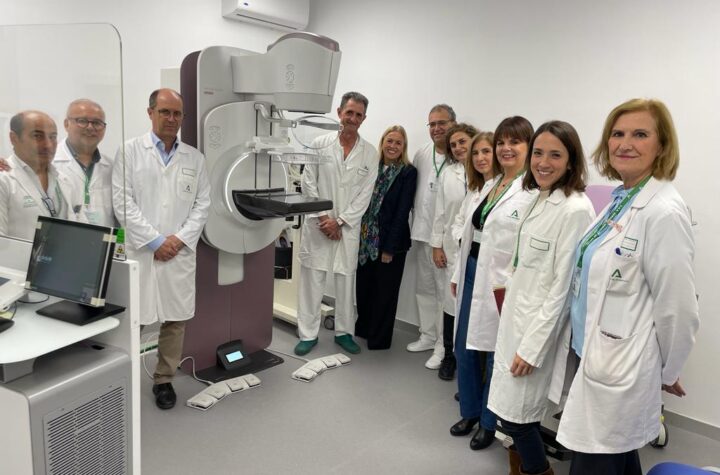 El-Hospital-de-Jerez-incorpora-un-nuevo-mamógrafo-de-última-generación