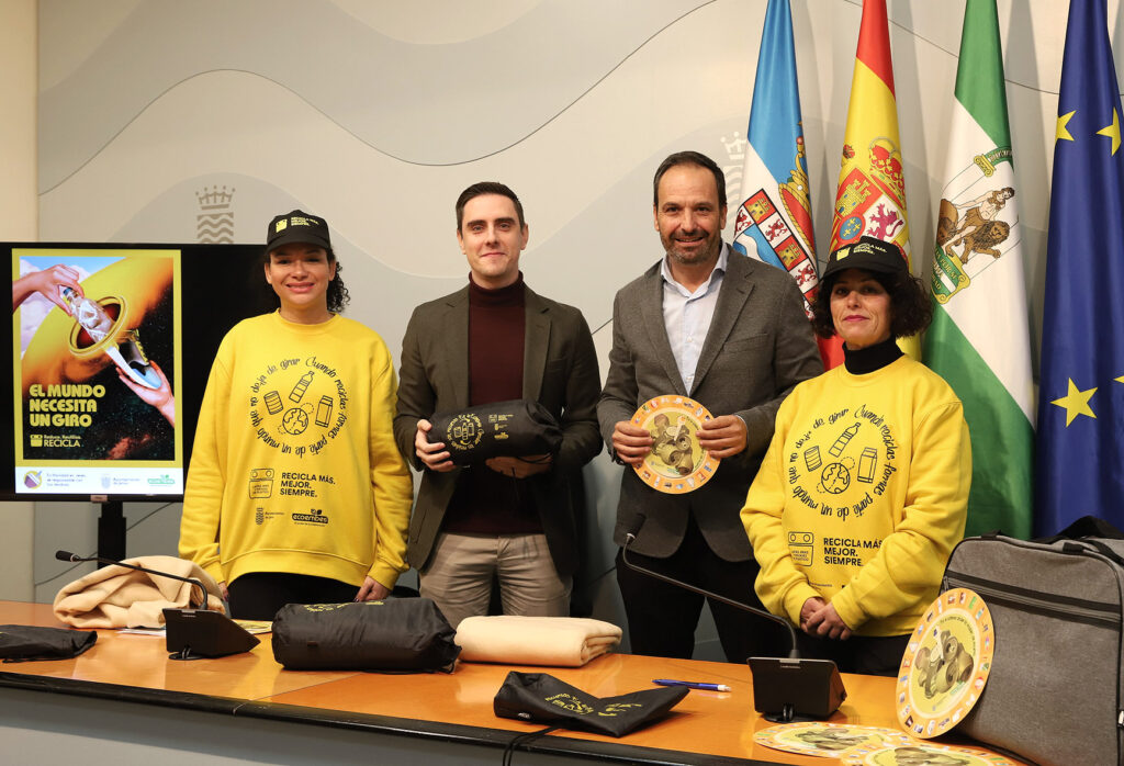 El-Ayuntamiento-de-Jerez-y-Ecoembes-impulsan-el-reciclaje-en-esta-Navidad