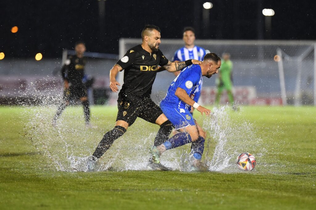 el-cadiz-cae-eliminado-ante-la-arandina-en-copa