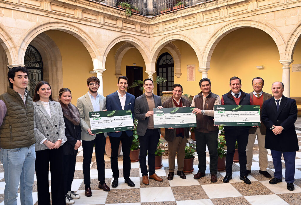 El-Gobierno-subraya-el-éxito-de-la-campaña-de-reciclaje-en-las-zambombas-de-Jerez