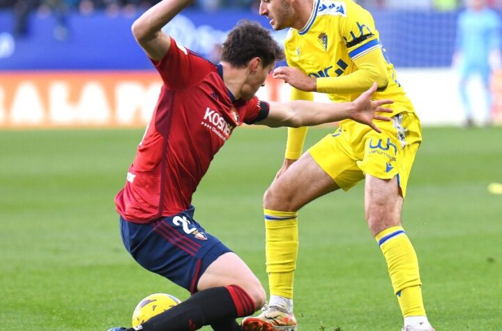 robert-navarro-cadiz-osasuna