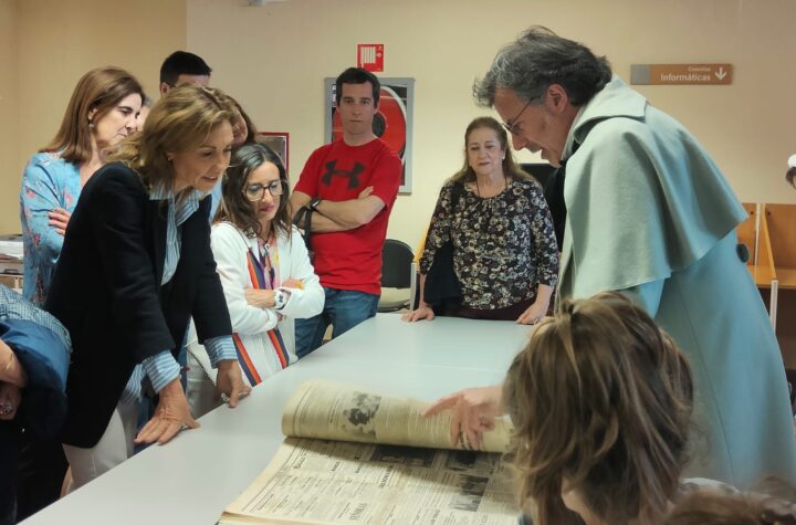 La-Biblioteca-Pública-Provincial-abre-sus-puertas-a-los-gaditanos-para-celebrar-el-Día-Internacional-del-Libro