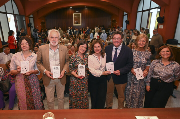 Sonia-Herrera-Collado-presenta-su-poemario-‘Las-manos-sobre-el-vientre’-en-la-Fundación-Caballero-Bonald