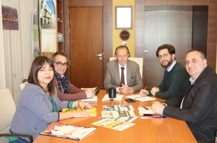 Chiclana-y-Arrabal-siguen-trabajando-en-la-formación-y-la-empleabilidad-de-los-chiclaneros