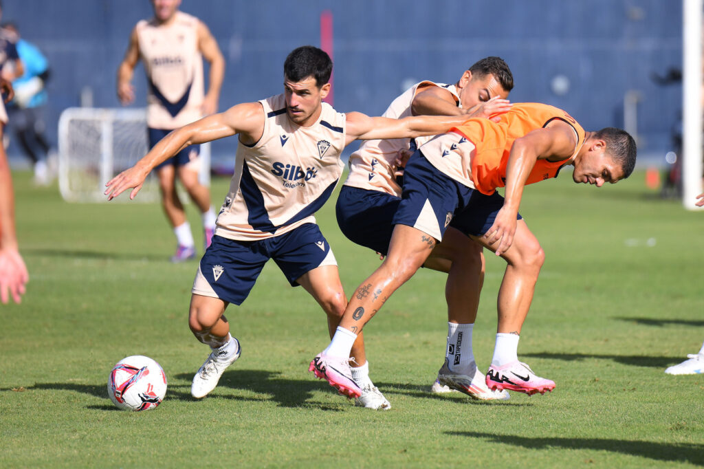 castellon-cadizcf-entrenamiento-alejo